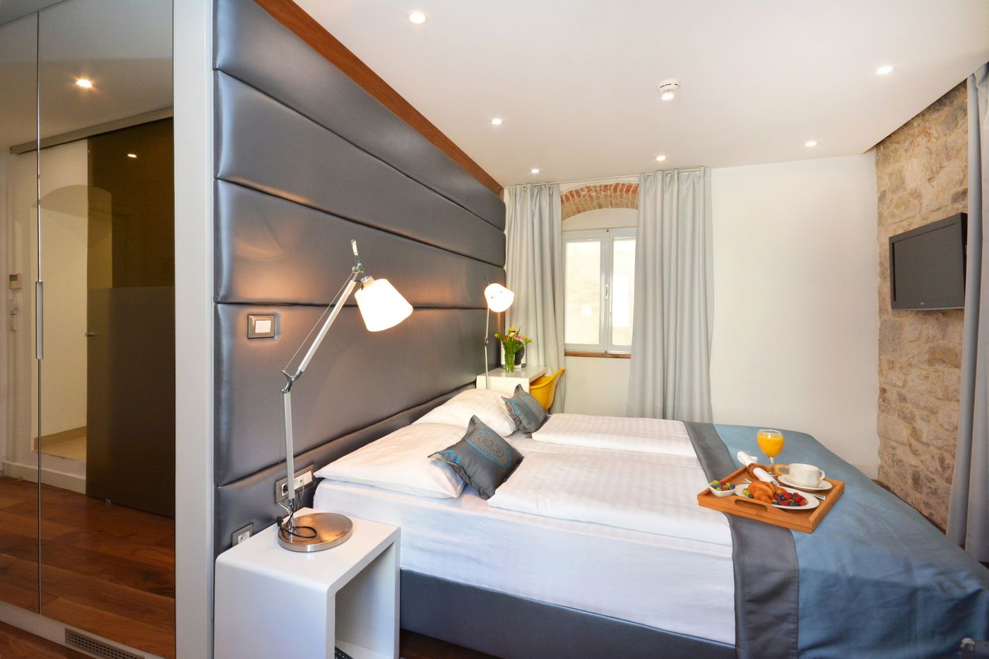 Heritage-Jupiter-Luxury-Hotel-Room-11