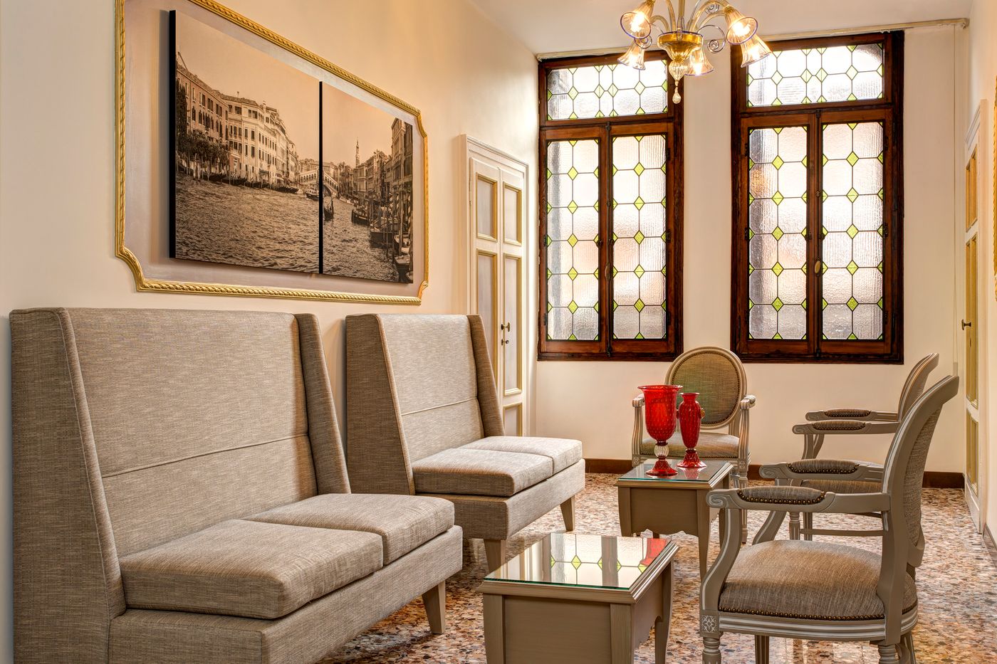 Gkk-Exclusive-Private-Suites-Venice-Lobby-1