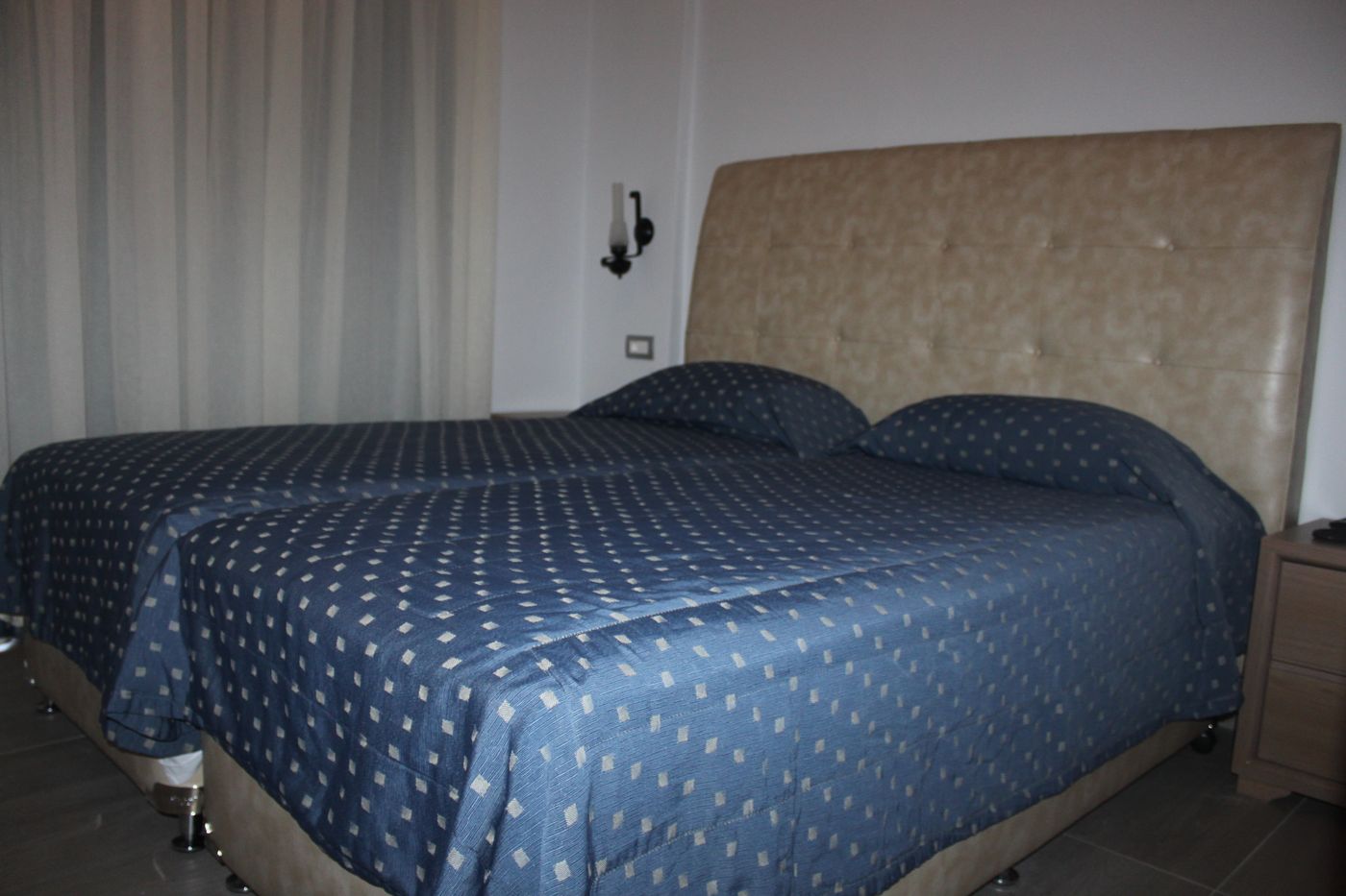 Sunny-Suites-Room-28