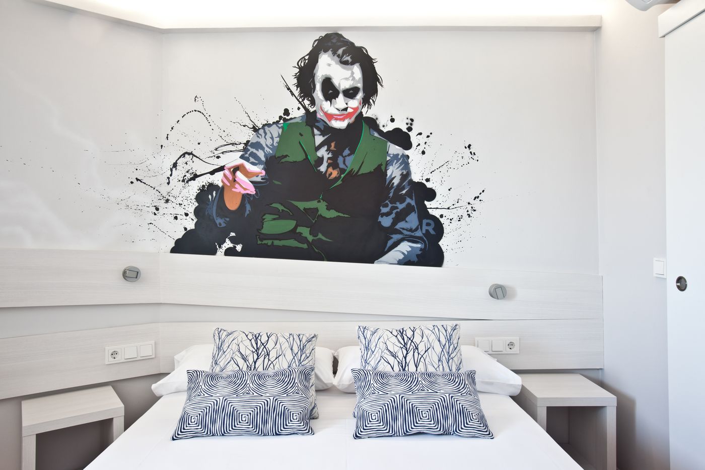 Hotel-Ryans-La-Marina-Room-43