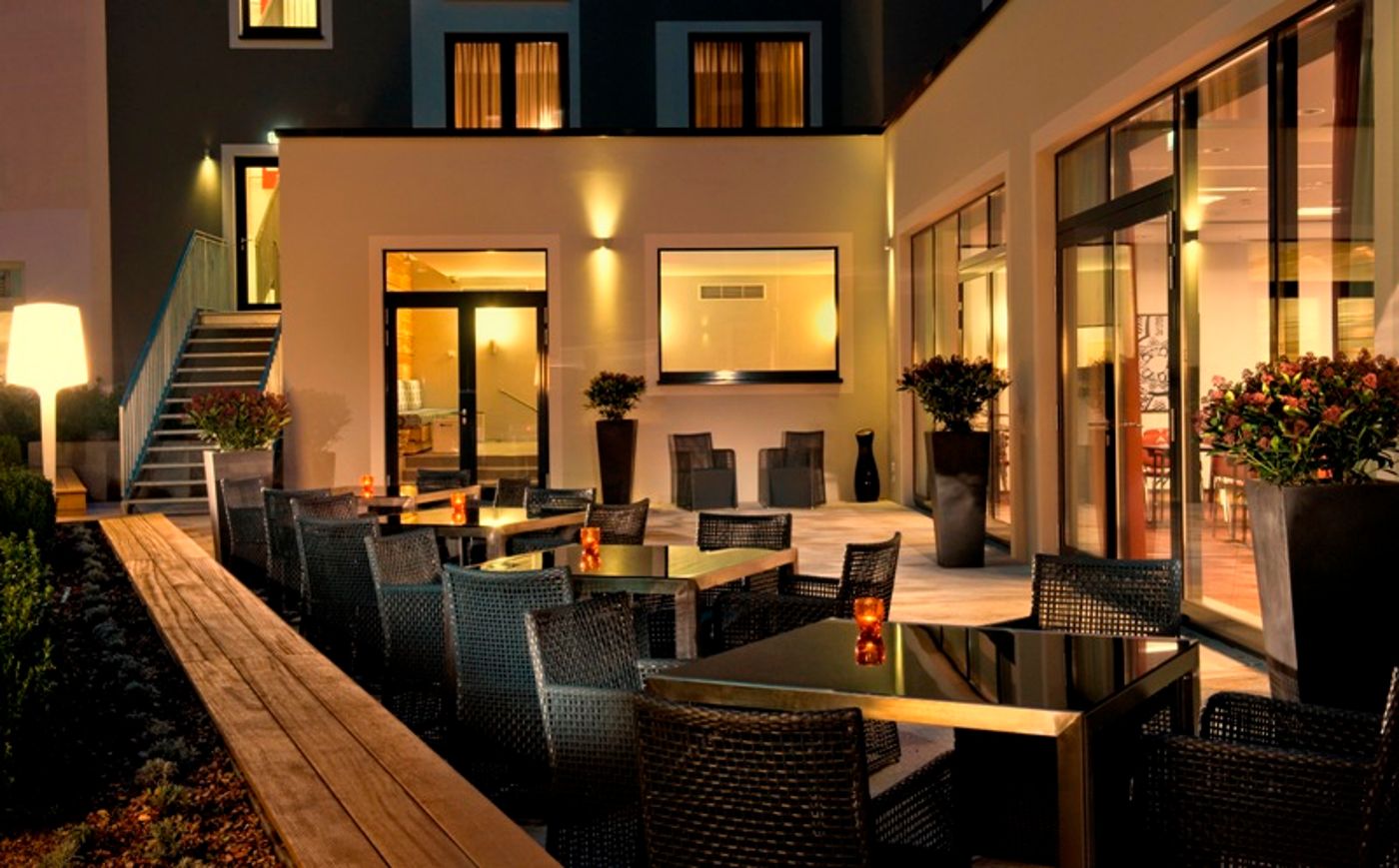 Adina-Apartment-Hotel-Berlin-Mitte-Terrace-36