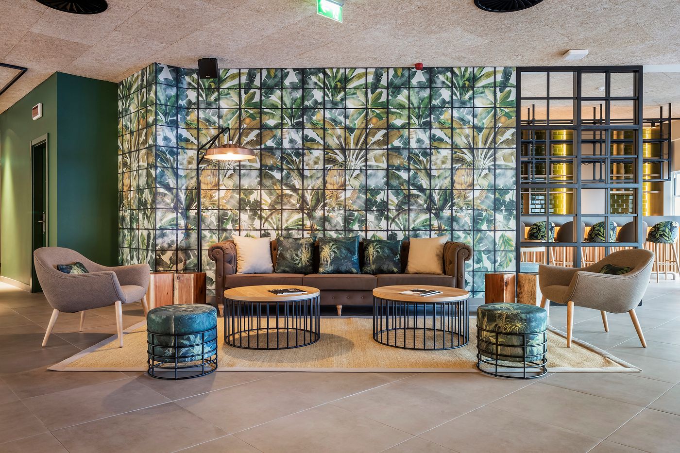 The-Patio-Suite-Hotel-Lobby-54