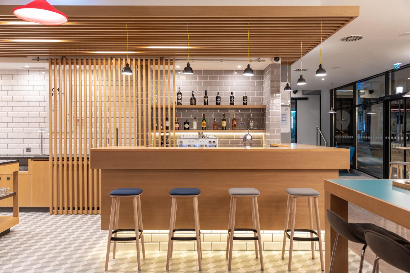 Holiday Inn Express Porto City Center - Portugal - Porto - Bar - 1