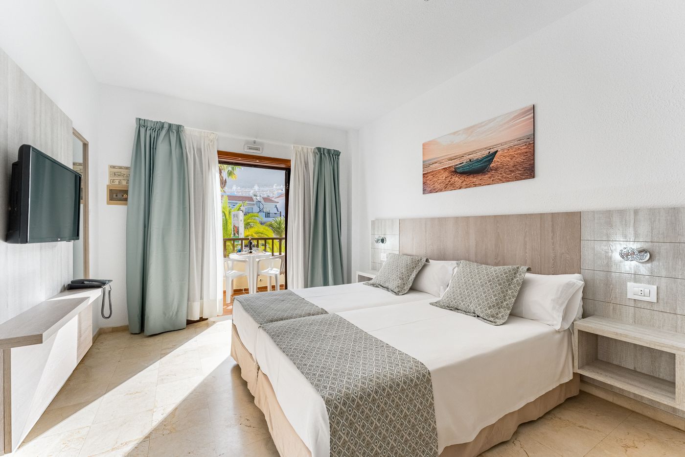 Klayman-Olivina-Apartments-Room-18