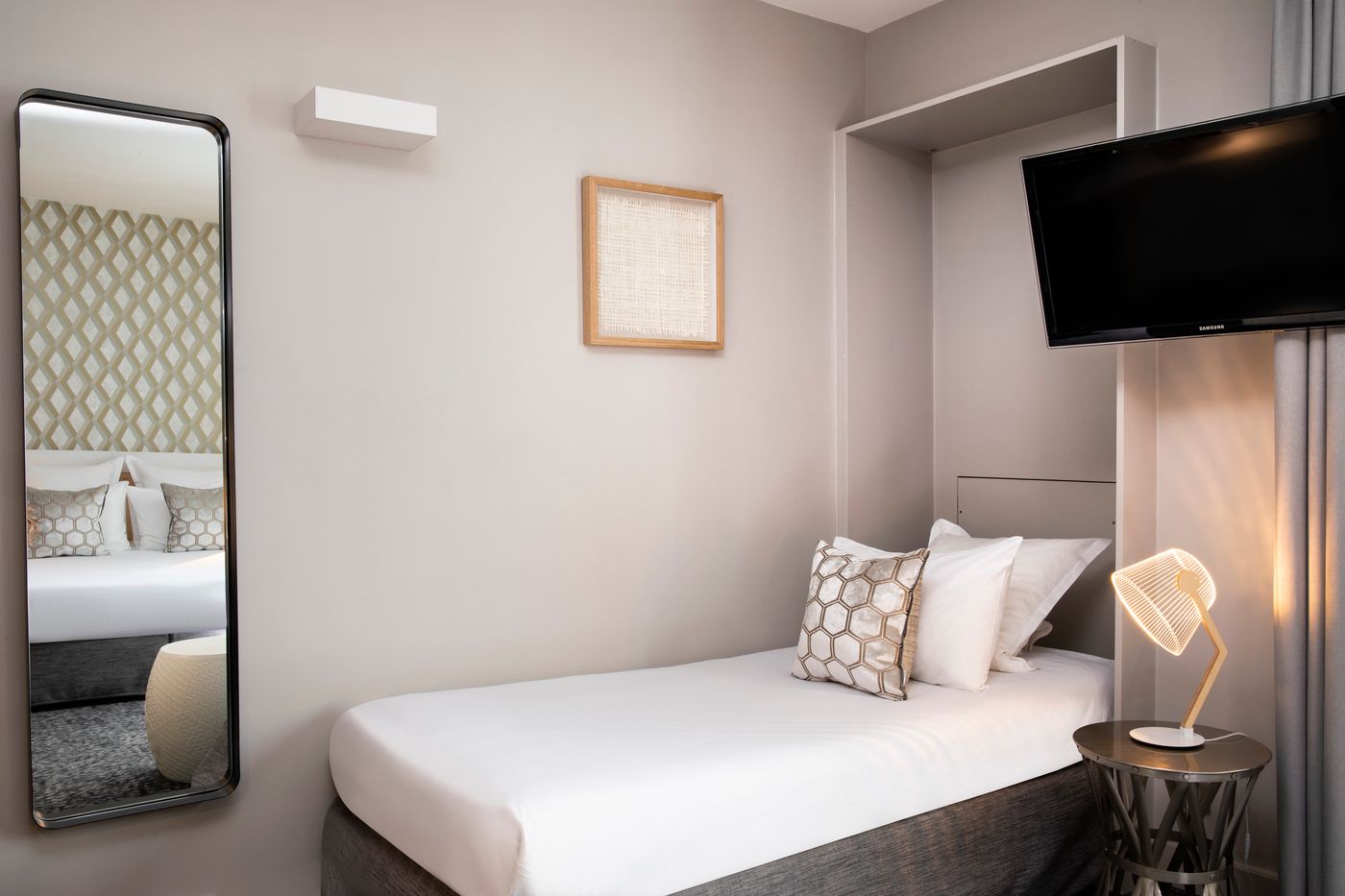 Paris-Bastille-Room-31