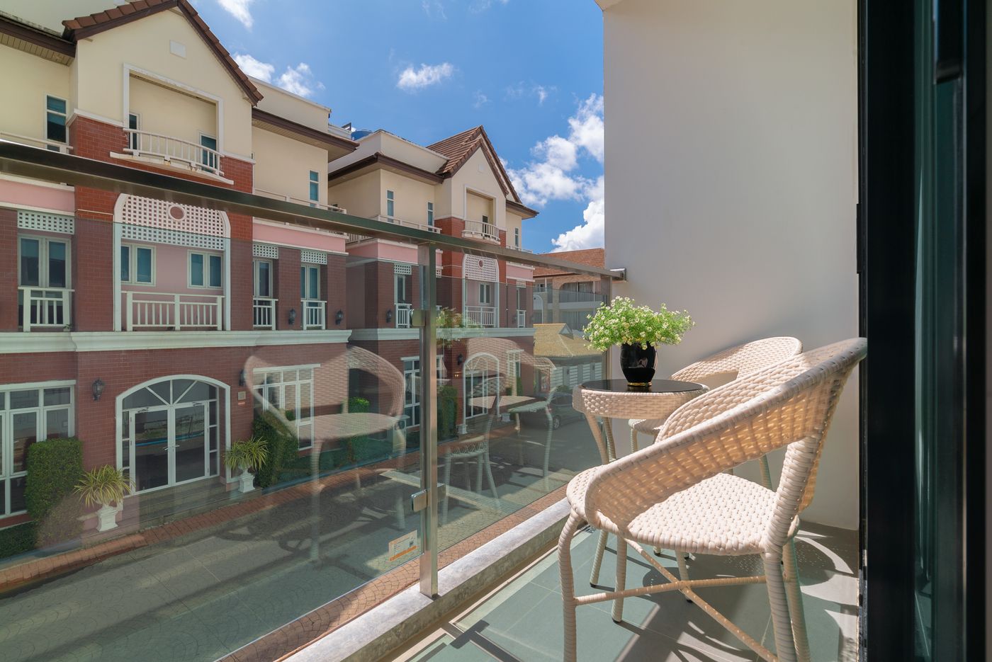 Wekata-Luxury-Room-10