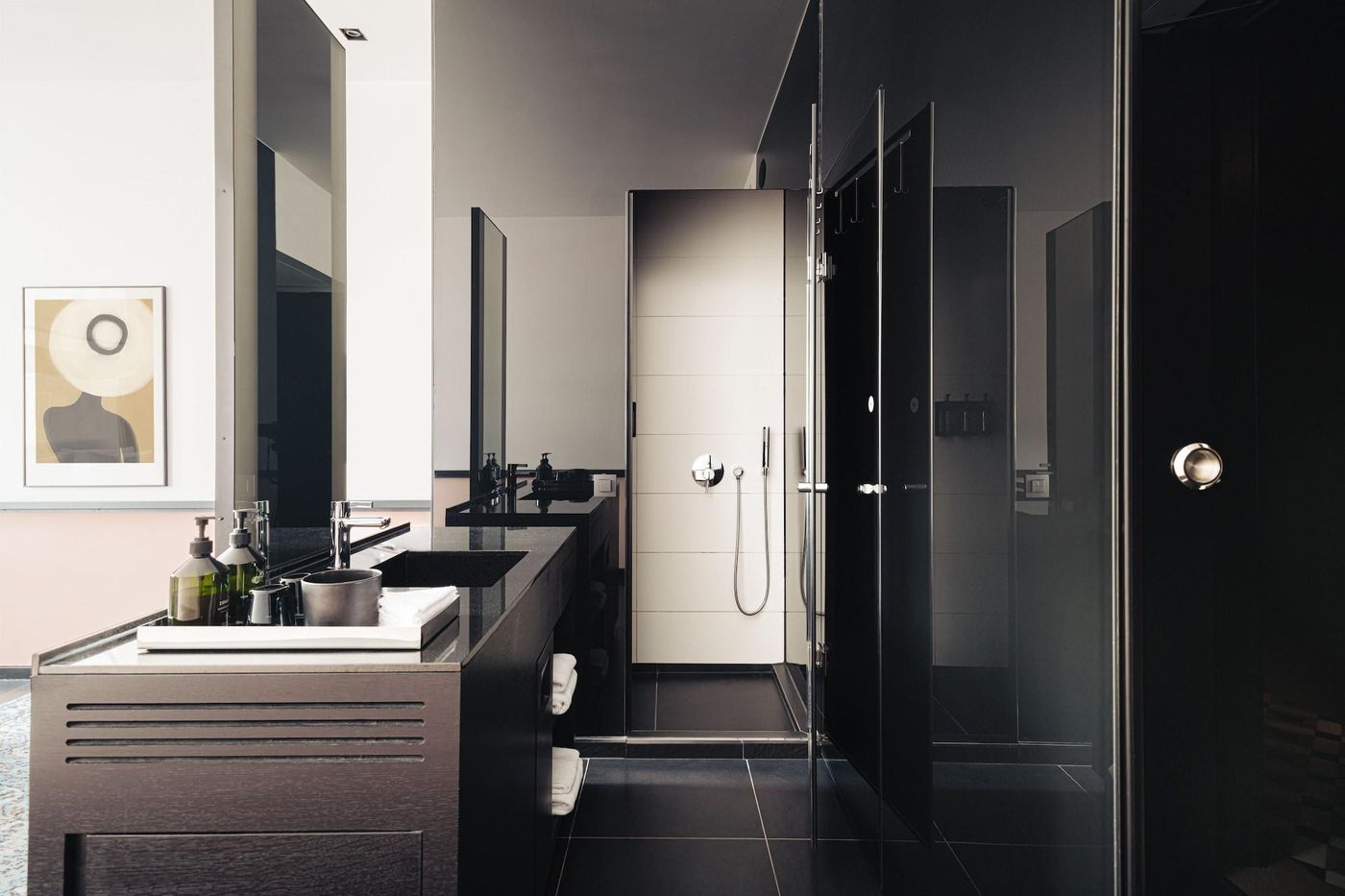 SIR-Albert-Hotel--part-of-Sircle-Collection-Room-47