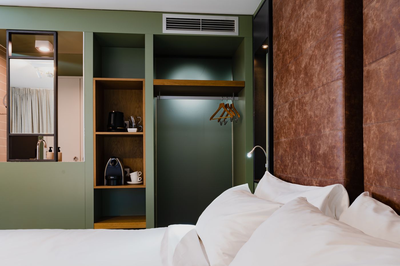 Hotel-De-Hallen-Room-42