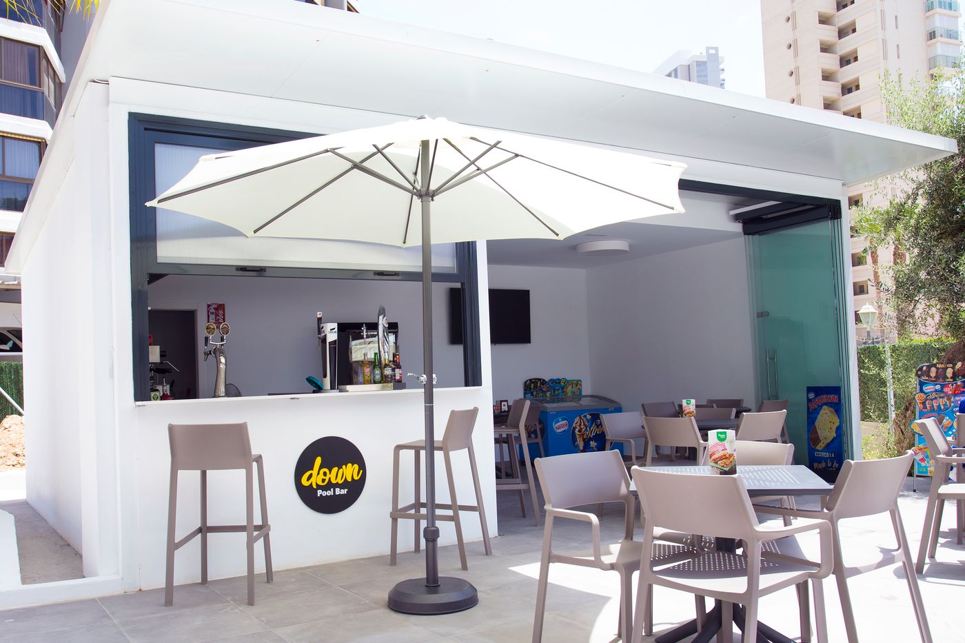 MC-Maryciel-Apartments-Bar-5