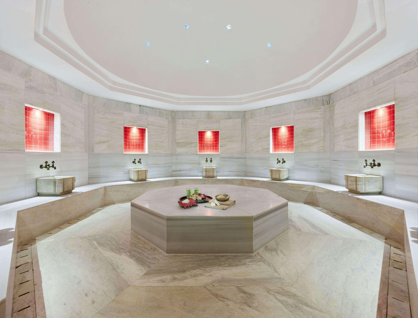 Lara-Barut-Collection-Sports-and-Entertainment-82