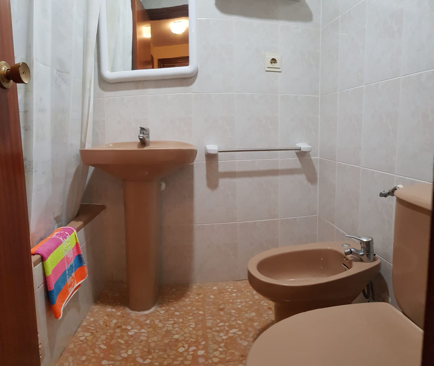 Mariscal-IV-V-Room-13