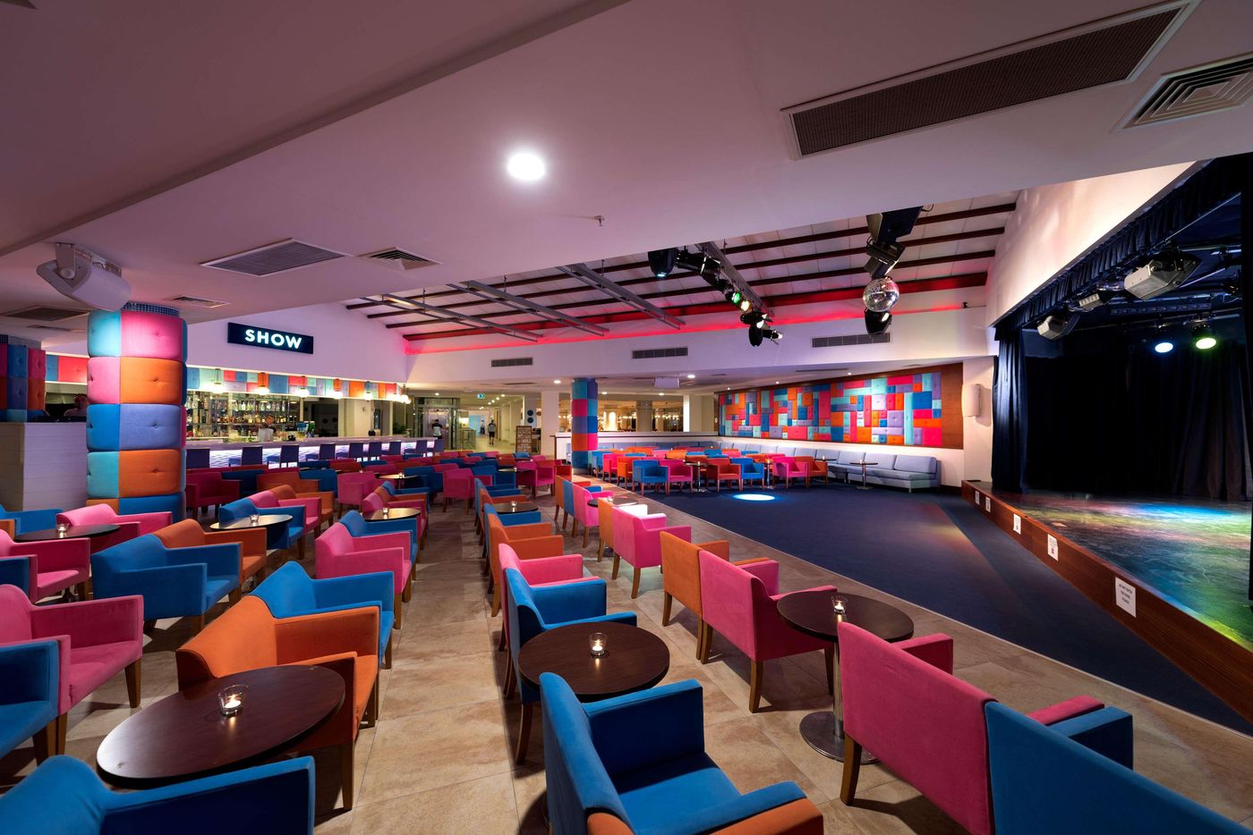 Barut-B-Suites-Lobby-67