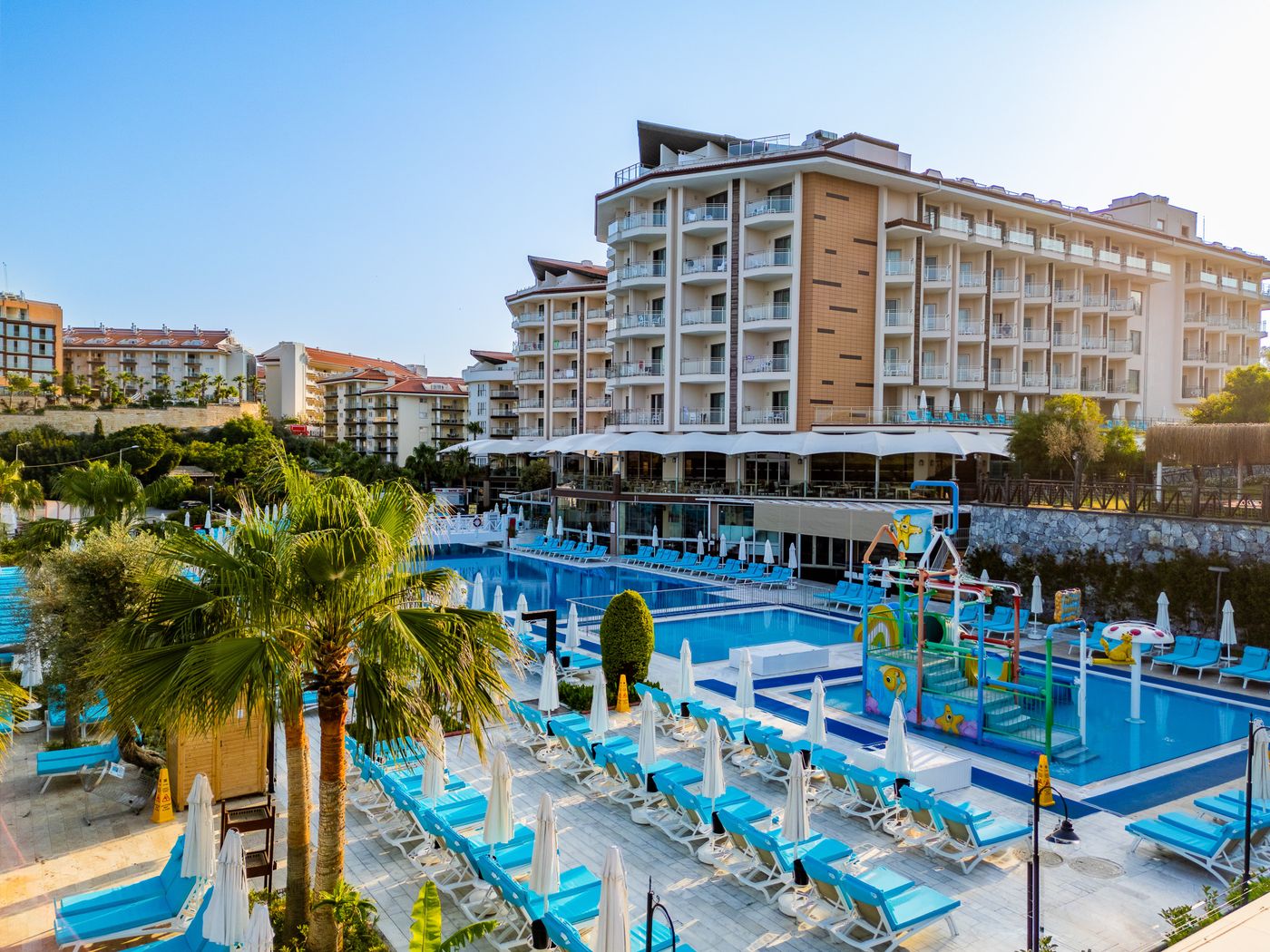 Ramada-Resort-by-Wyndham-Kusadasi---Golf-Pool-3