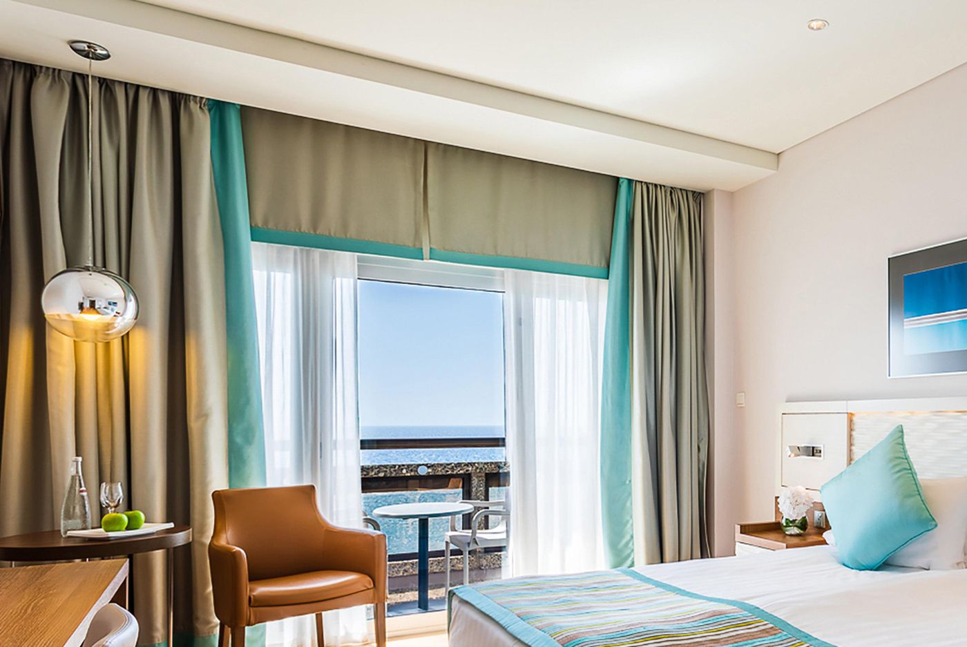Crowne-Plaza-Limassol-Room-21