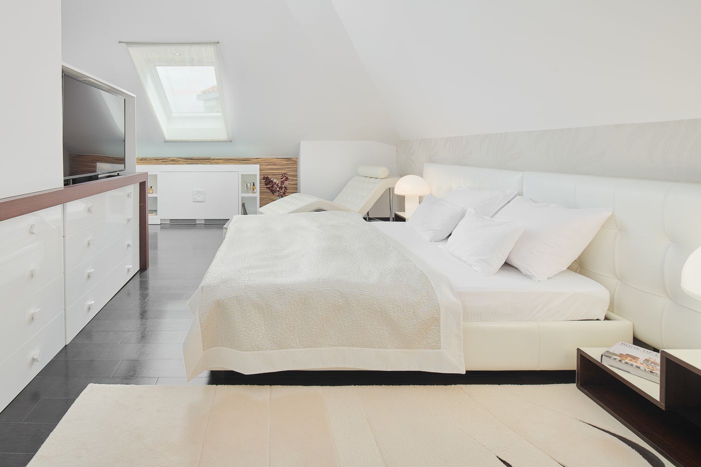 Hotel-Marmont-Heritage-Room-24