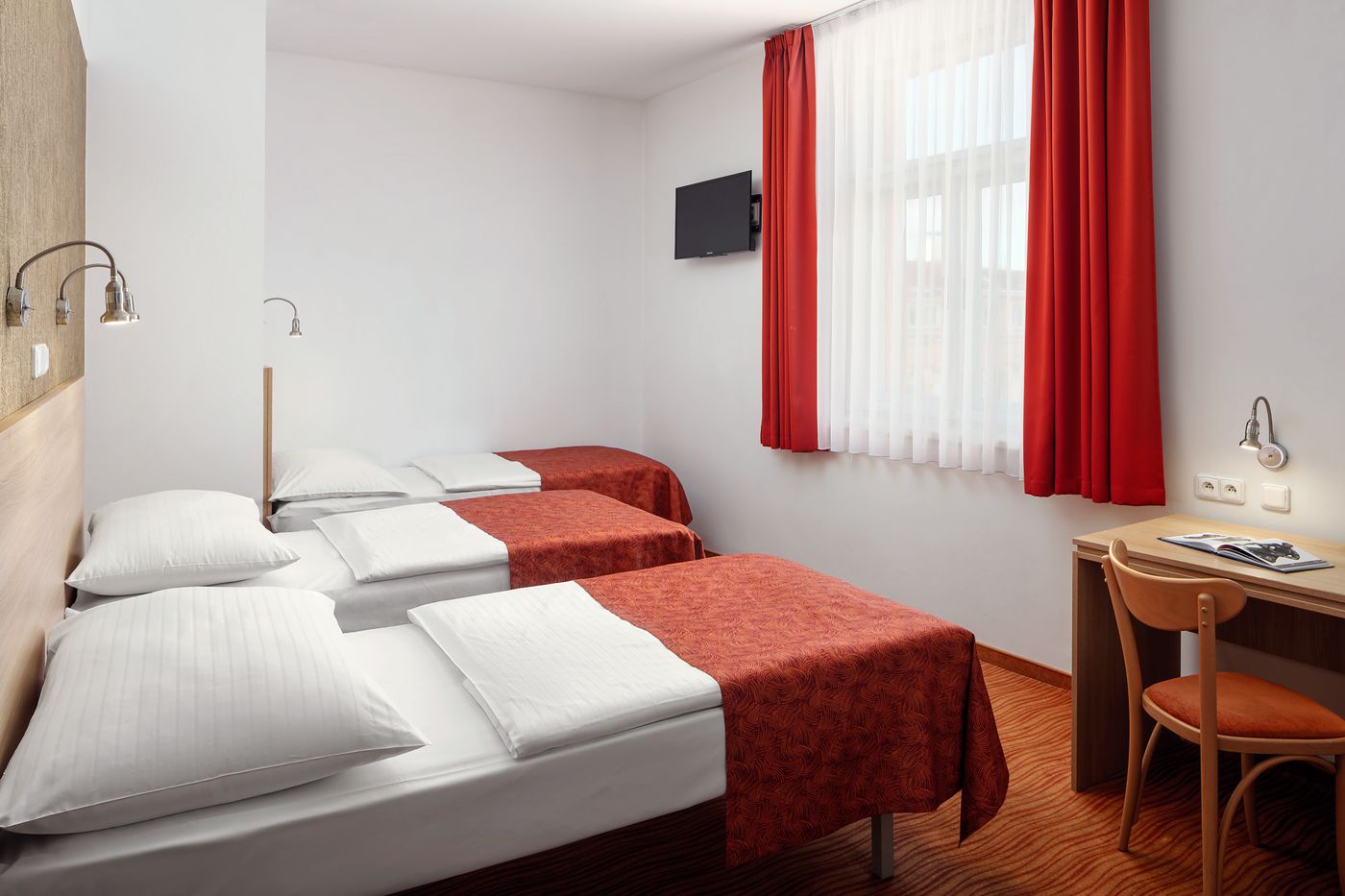 Hotel-Ambiance-Room-18