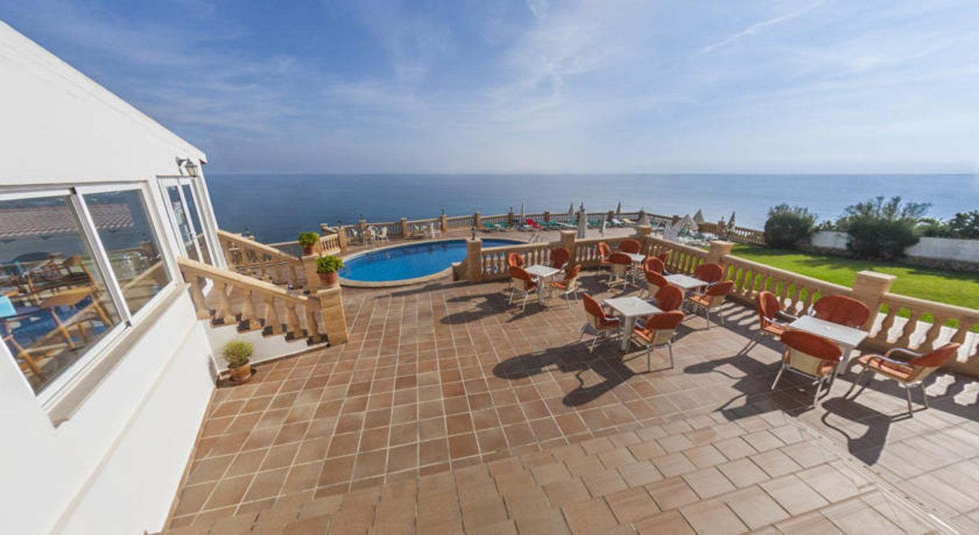 Valparaiso - Adults Only