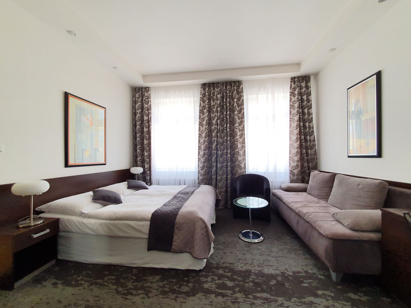 Royal Plaza-Czech Republic-PRAGUE -Room-8