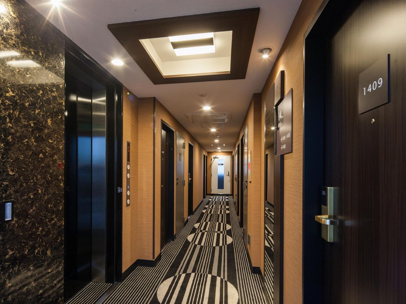 APA Hotel Roppongi Eki-mae-Japan-Tokyo-General view-2