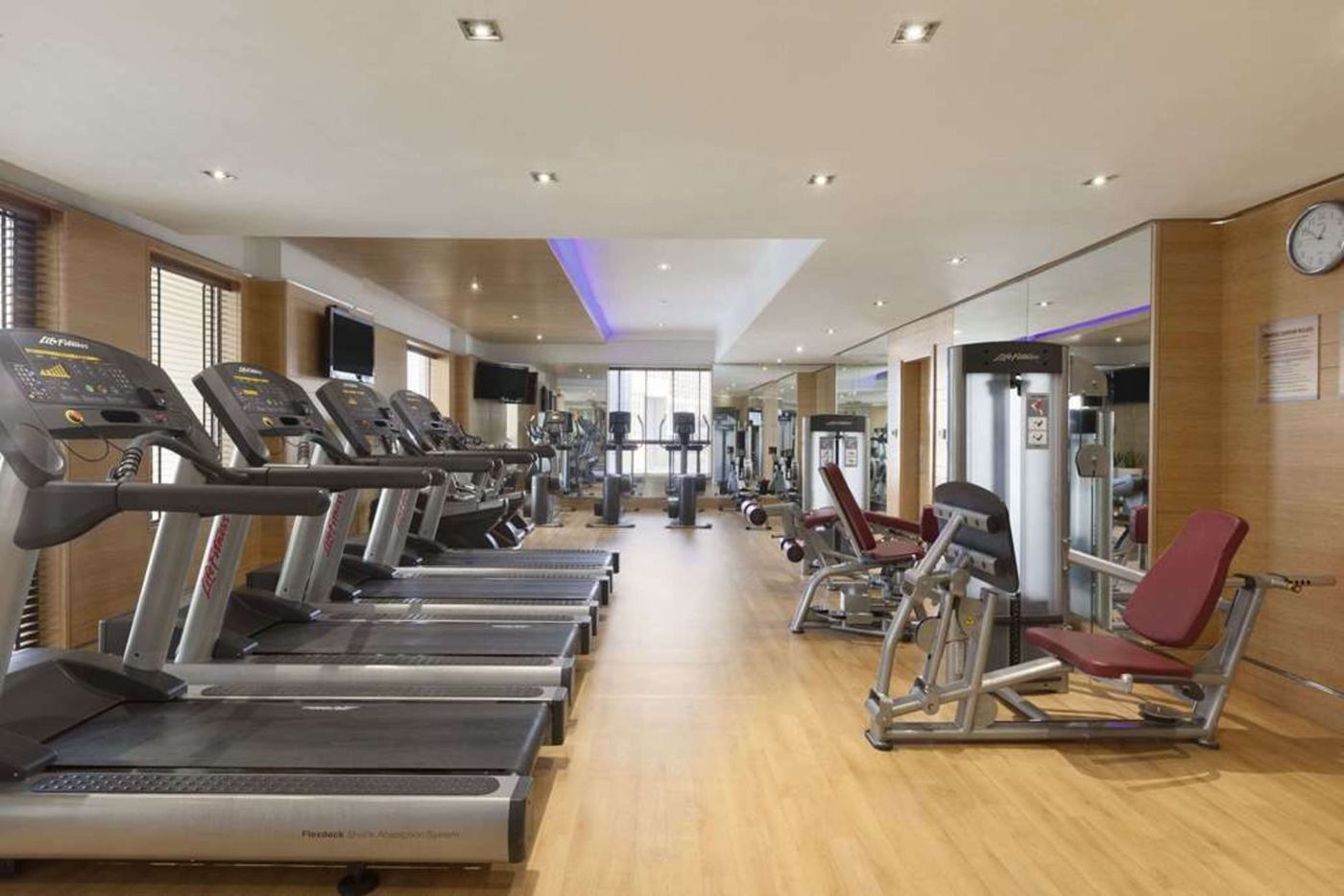 Delta-Hotels-by-Marriott-Jumeirah-Beach-Sports-and-Entertainment-79