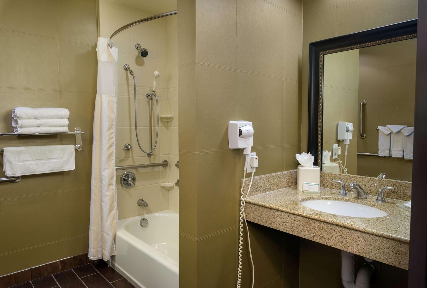Hilton Garden Inn Phoenix Airport North-United States-PHOENIX-Room-9