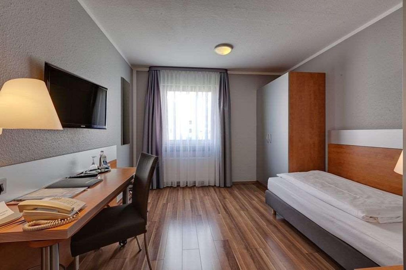 Attimo Hotel Stuttgart-Germany-STUTTGART-Room-7