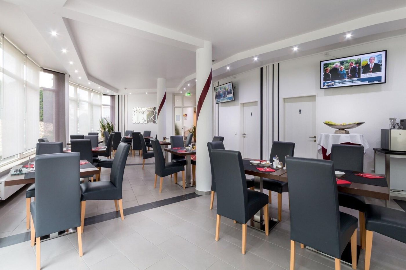 Turmhotel Rhein Main - Germany - Dreieich - Restaurant - 8