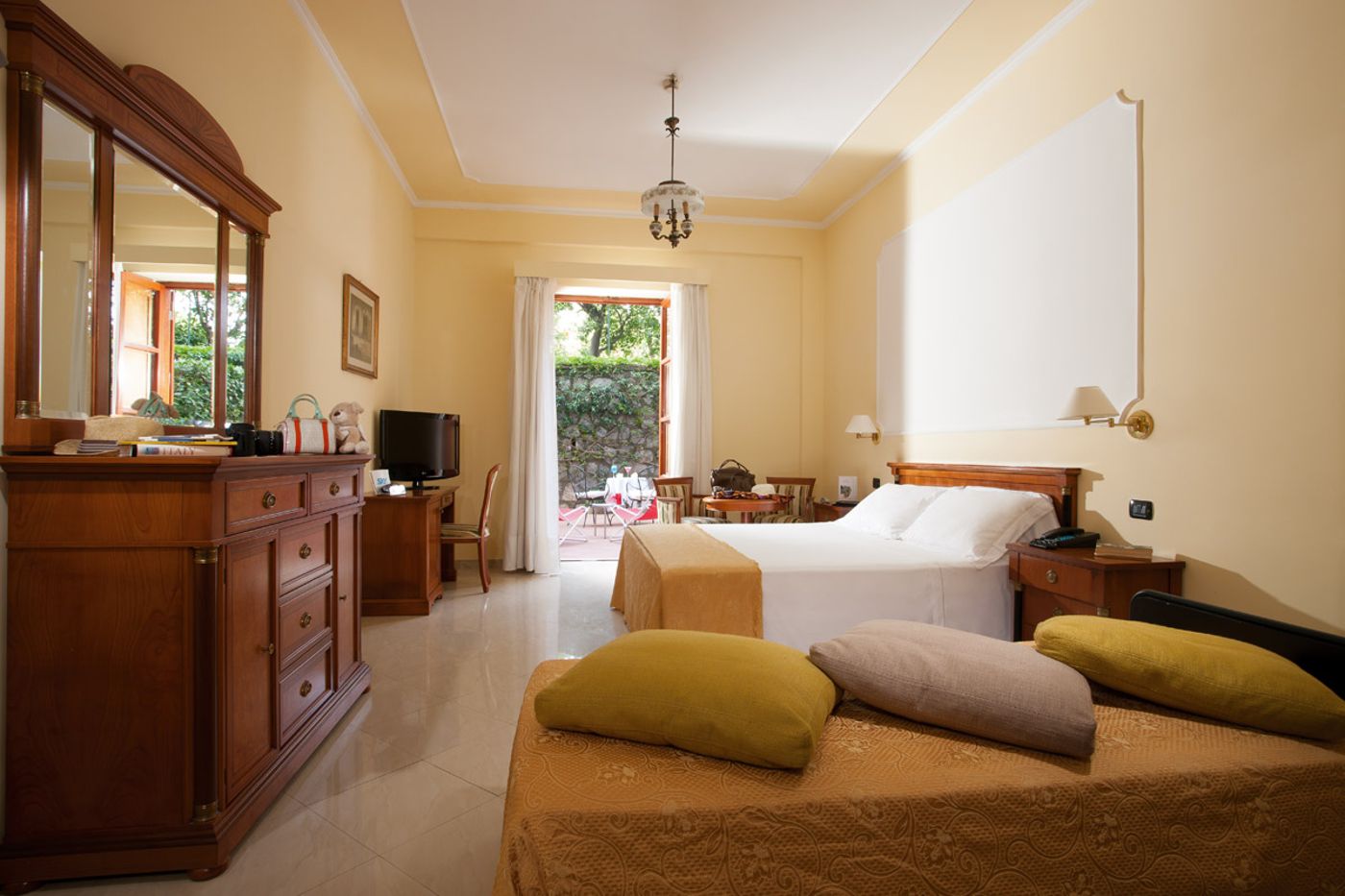 Majestic-Palace-Room-33