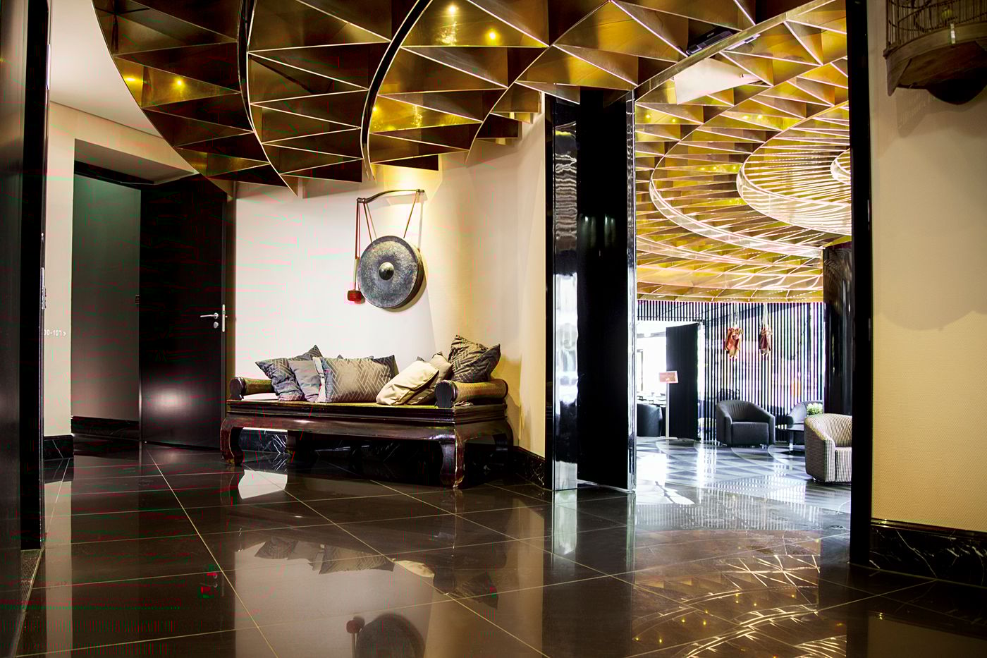 Quentin-Boutique-Hotel-Lobby-4