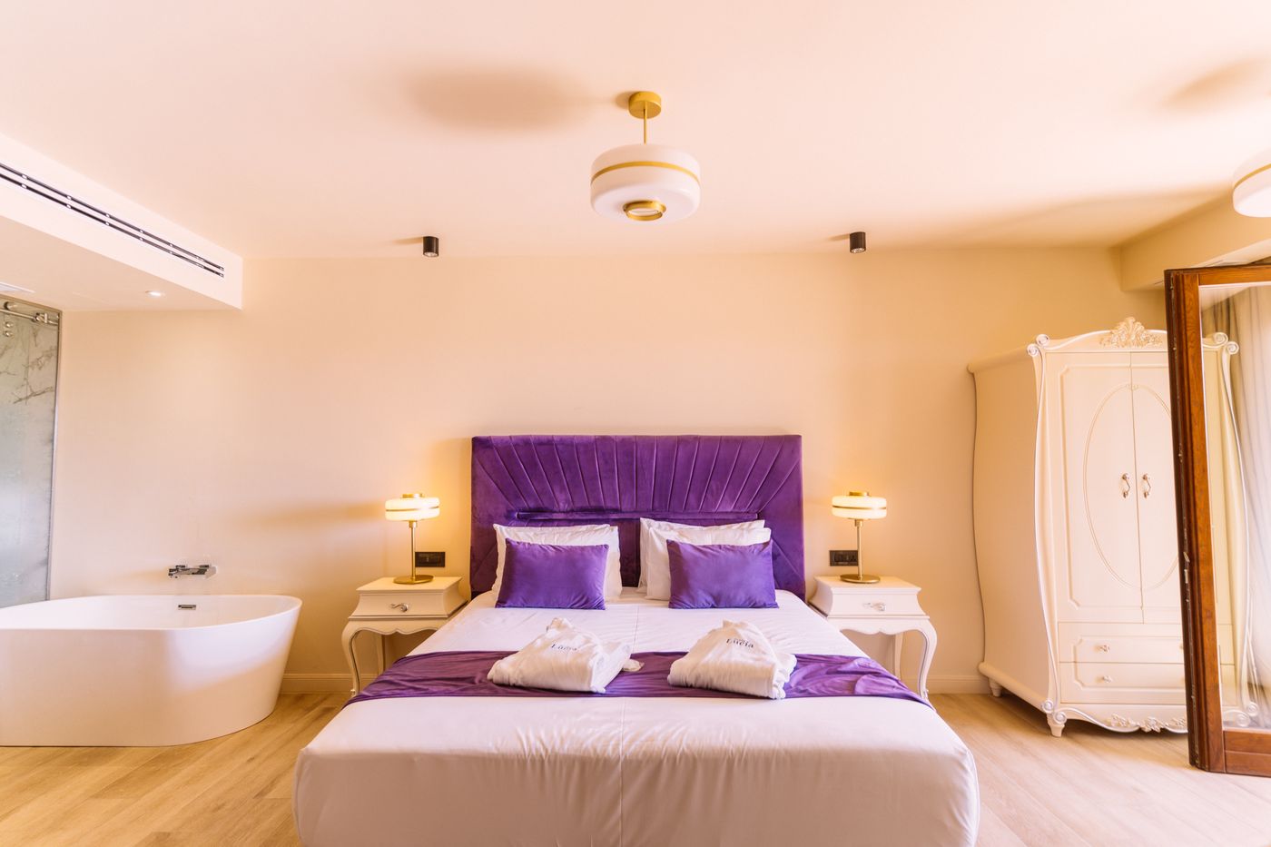 Santa-Lucia-Boutique-Hotel-Room-15