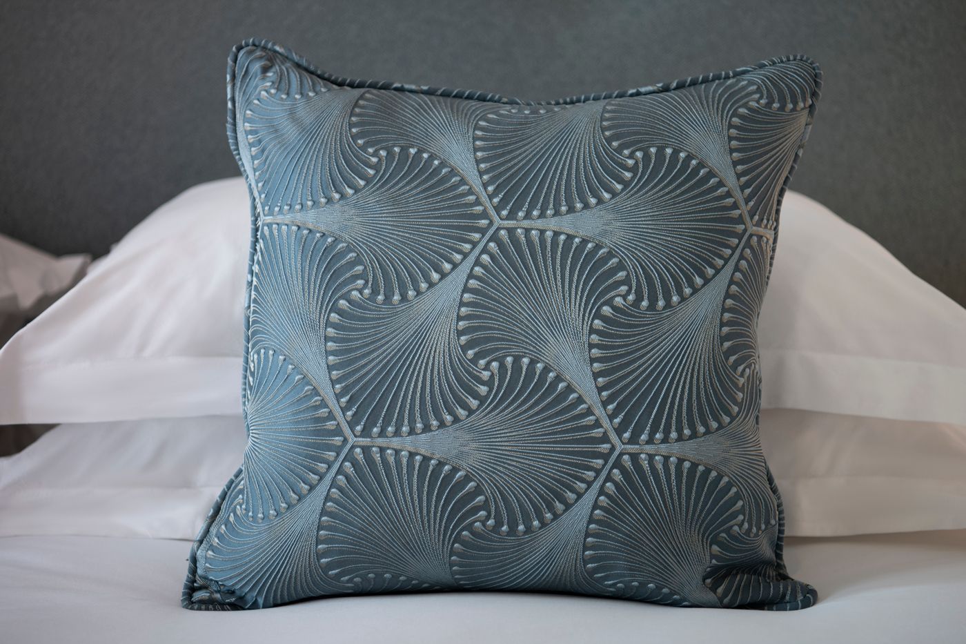 Hotel-Phoenicia-Room-50