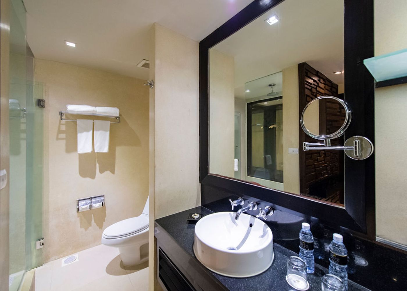 Impiana-Resort-Patong-Phuket-Room-40