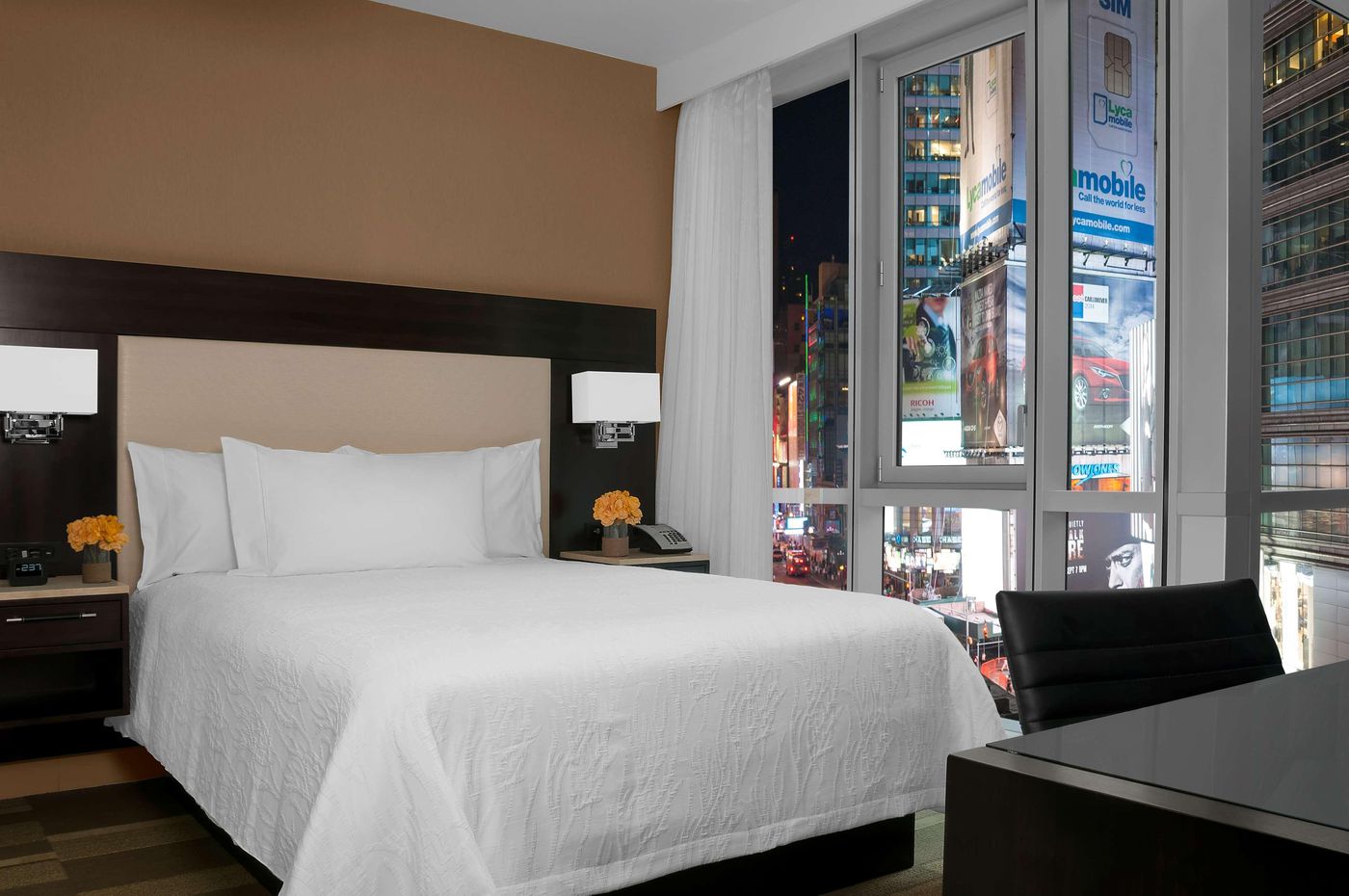 Hilton-Garden-Inn-New-York-Times-Square-Central-Room-28
