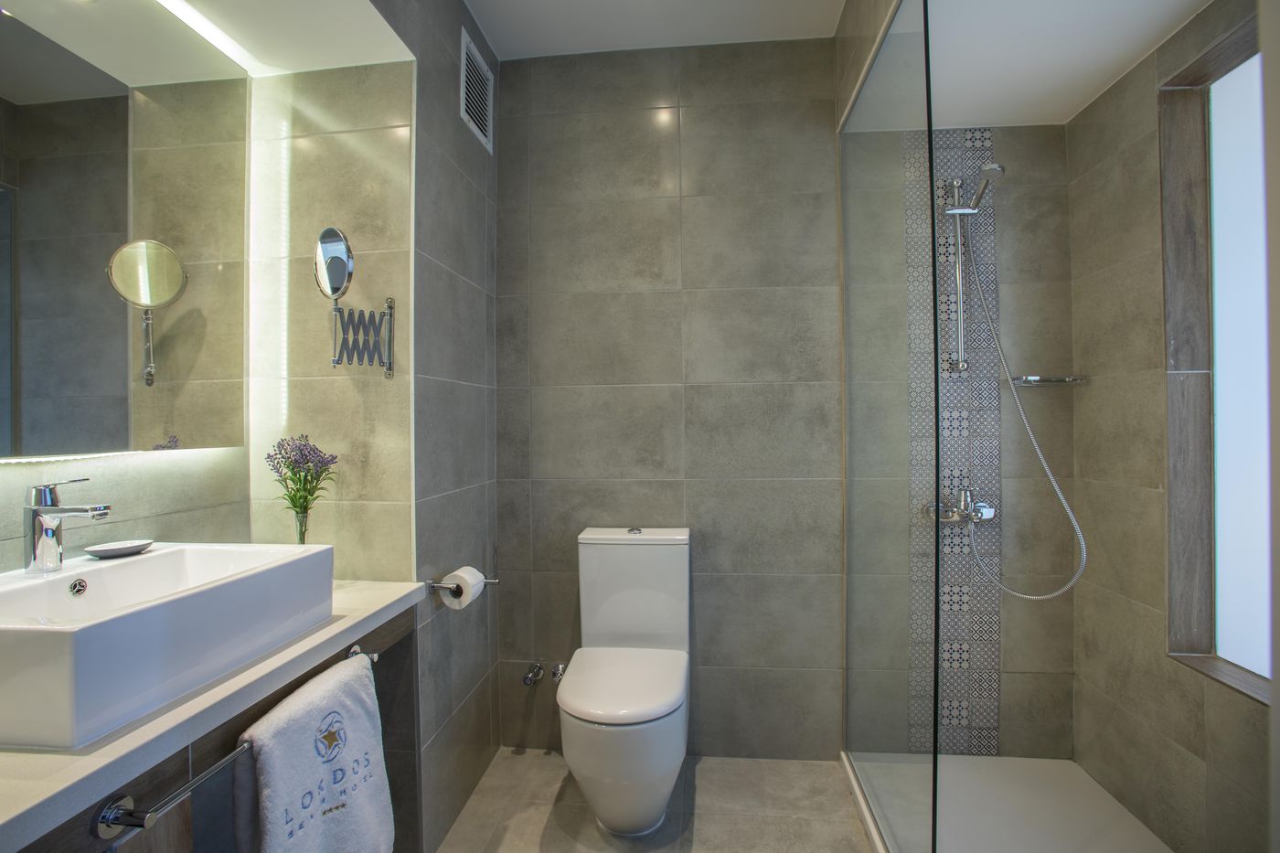 Lordos-Beach-Hotel-Room-39