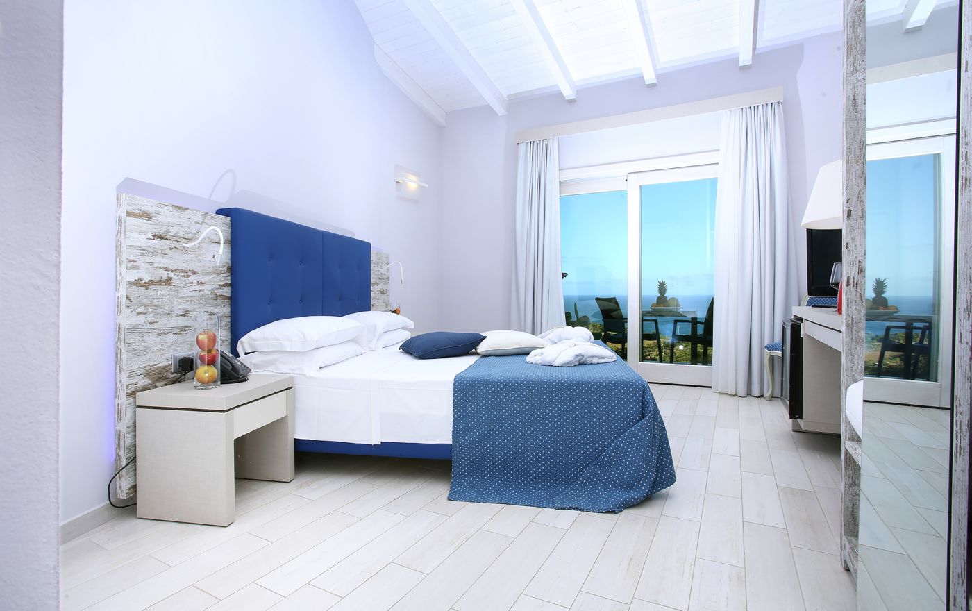 Bajaloglia-Resort-Room-19