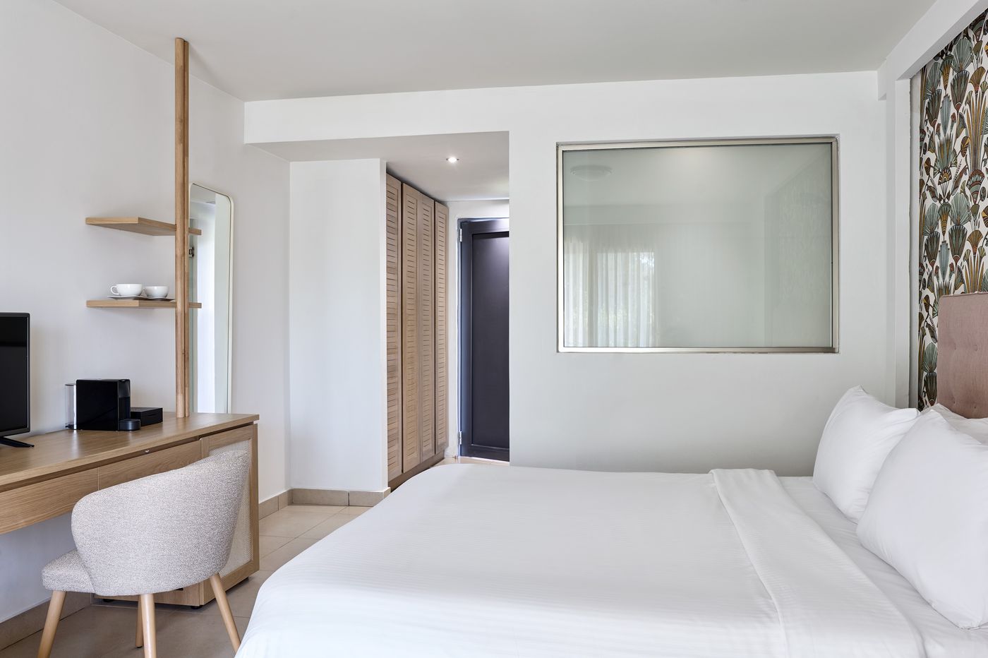 Eleon-Grand-Resort---Spa-Room-33