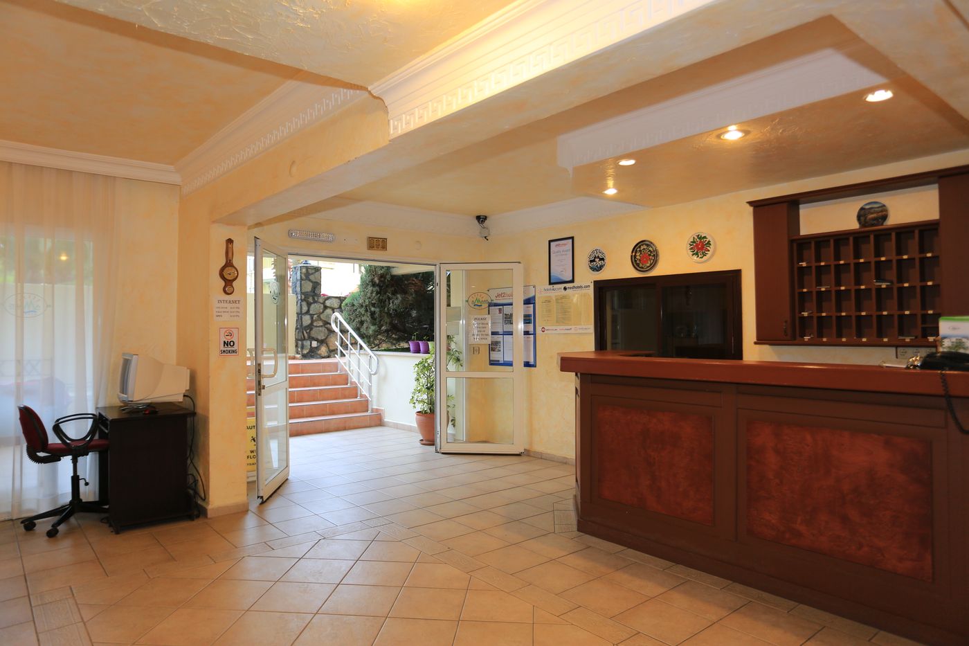 Amaris-Apartments-Lobby-35