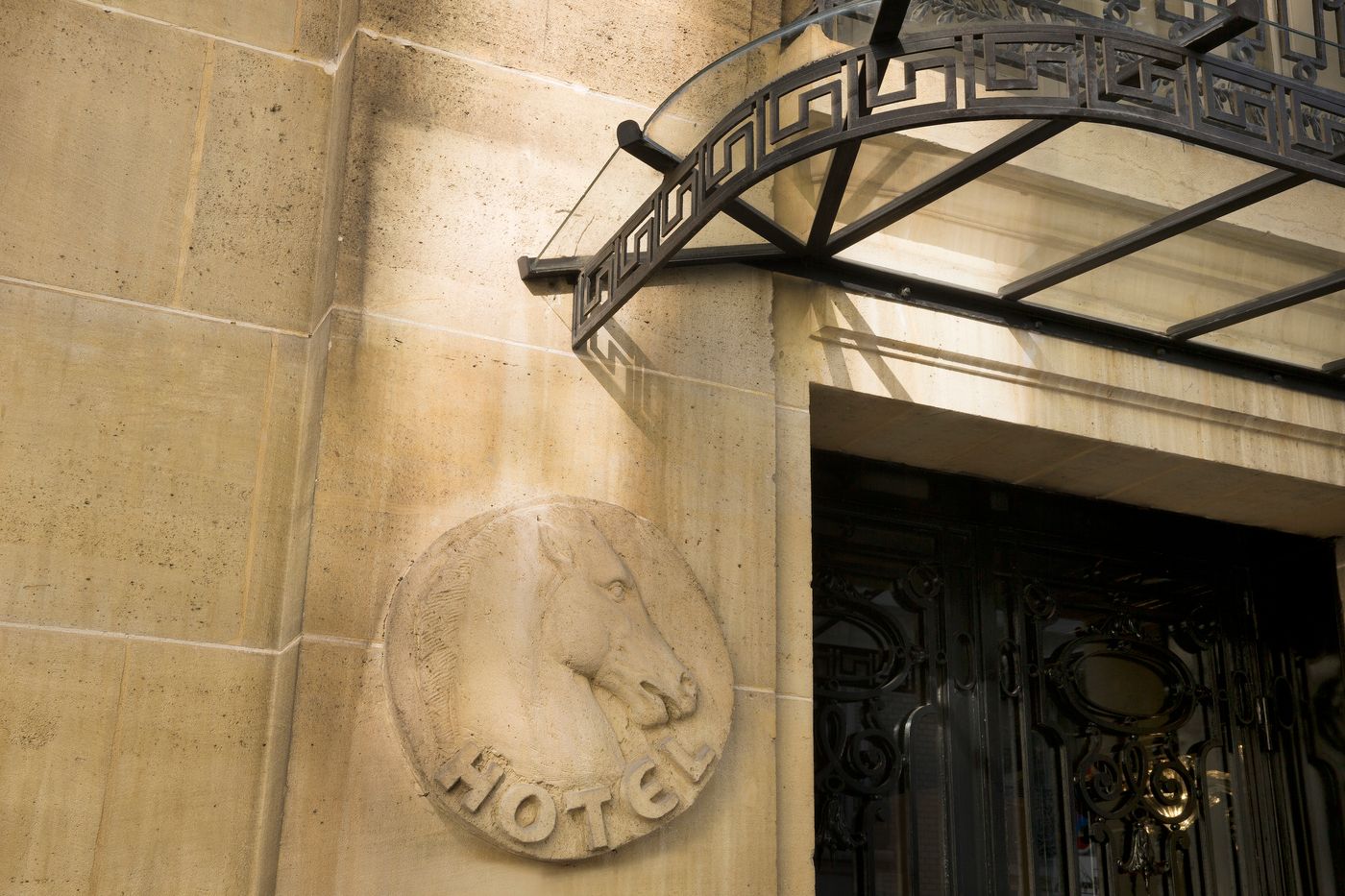 Ares-Eiffel-General-view-4