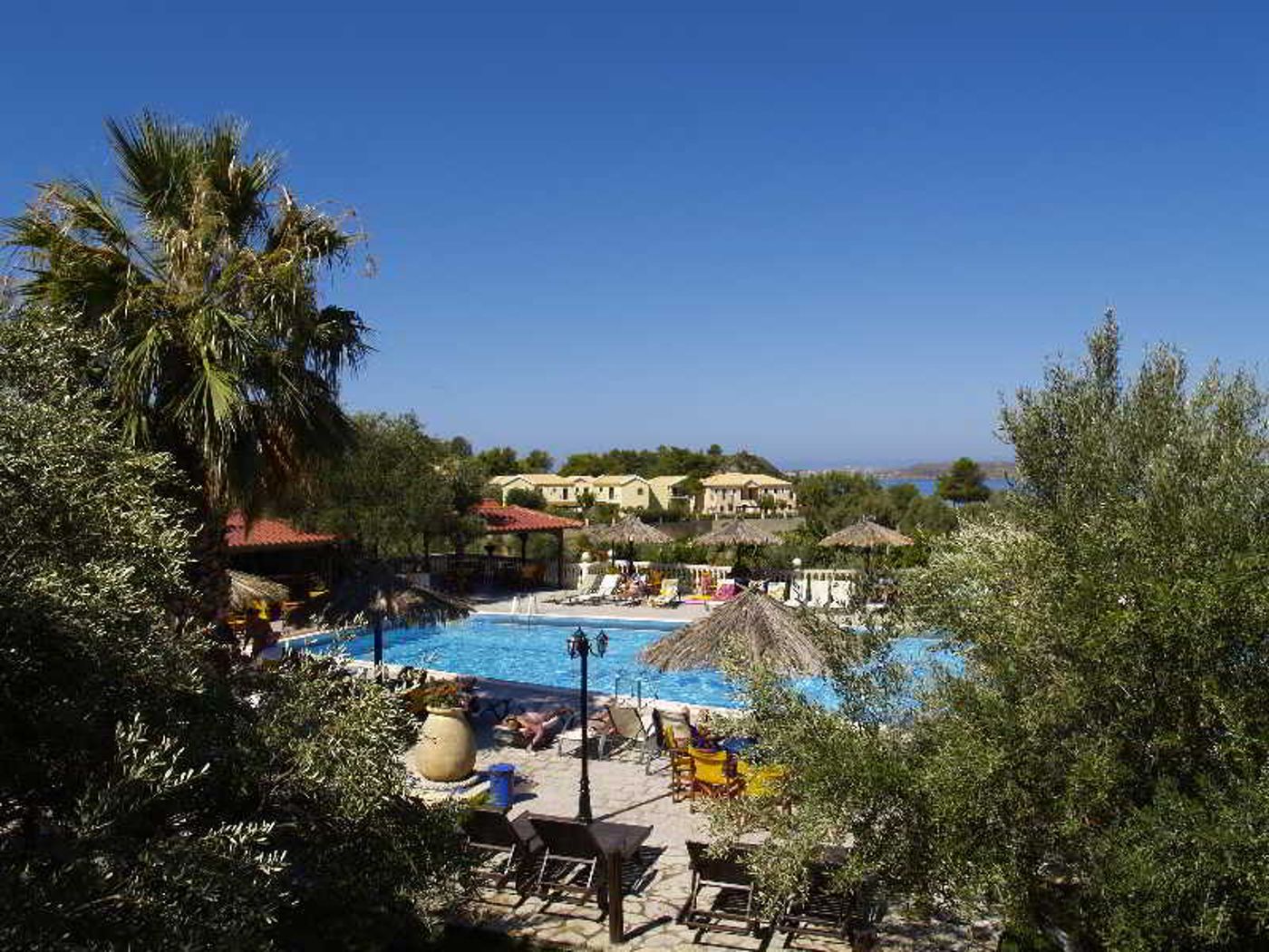 Lorenzo-Hotel---Apartments-General-view-11