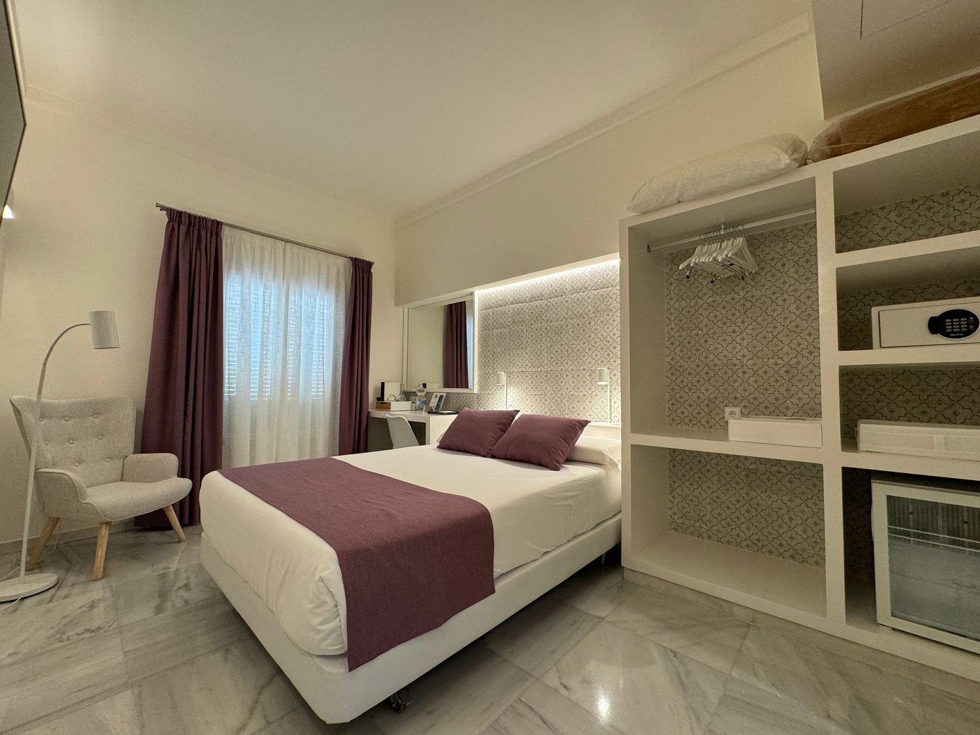 Plaza-Cavana-Room-35