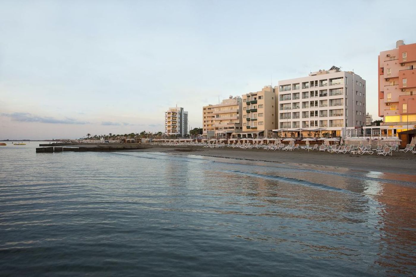 Costantiana Beach Hotel Apartments