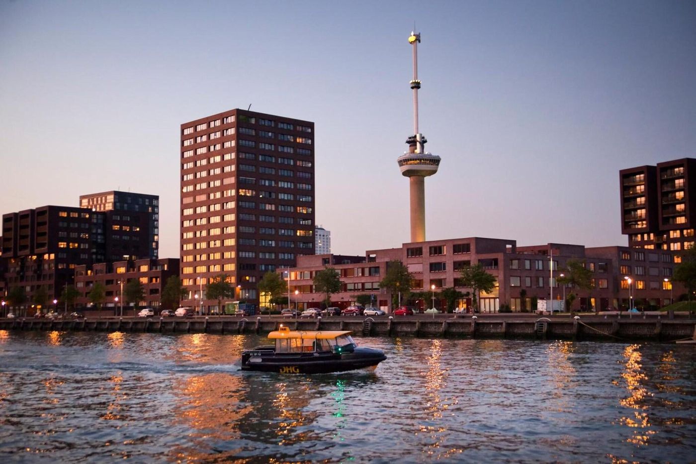 Premier Suites Plus Rotterdam-Netherlands-Rotterdam-General view-3