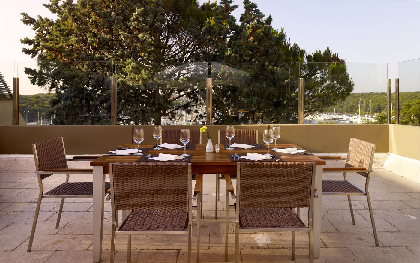 Park-Plaza-Verudela-Resort-Restaurant-13