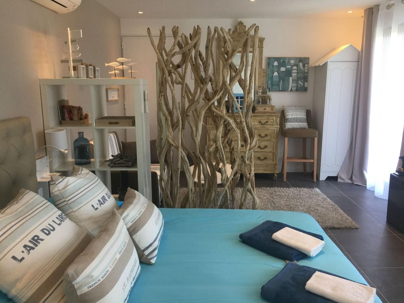 La-Villa-Louancelie-Room-25