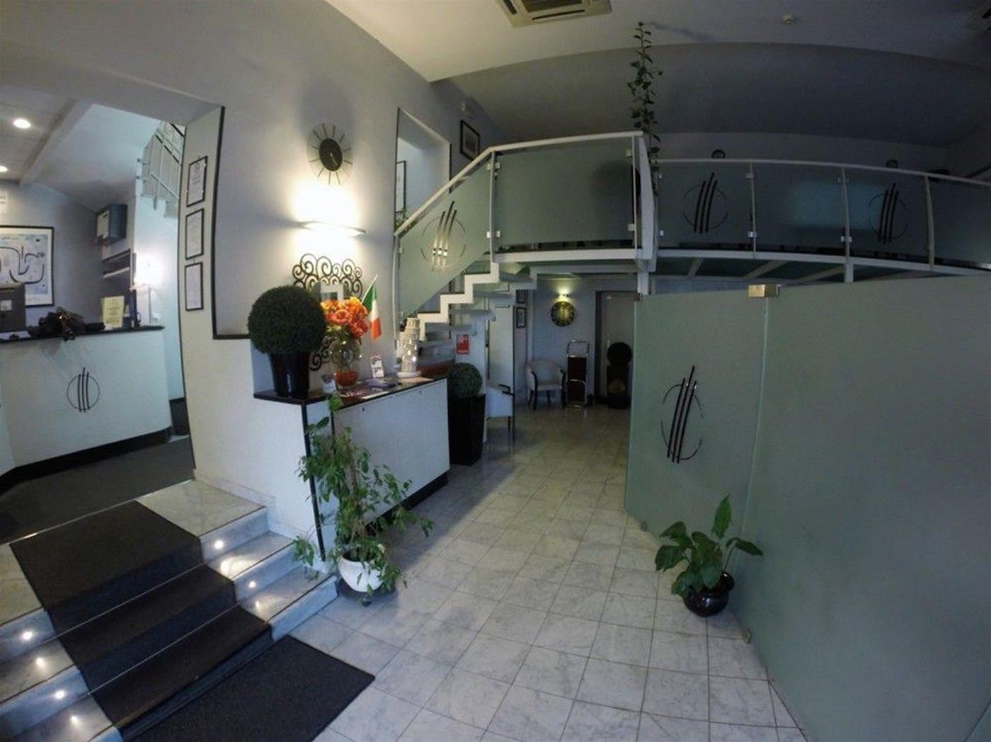 La Torre-Italy-PISA -Lobby-8