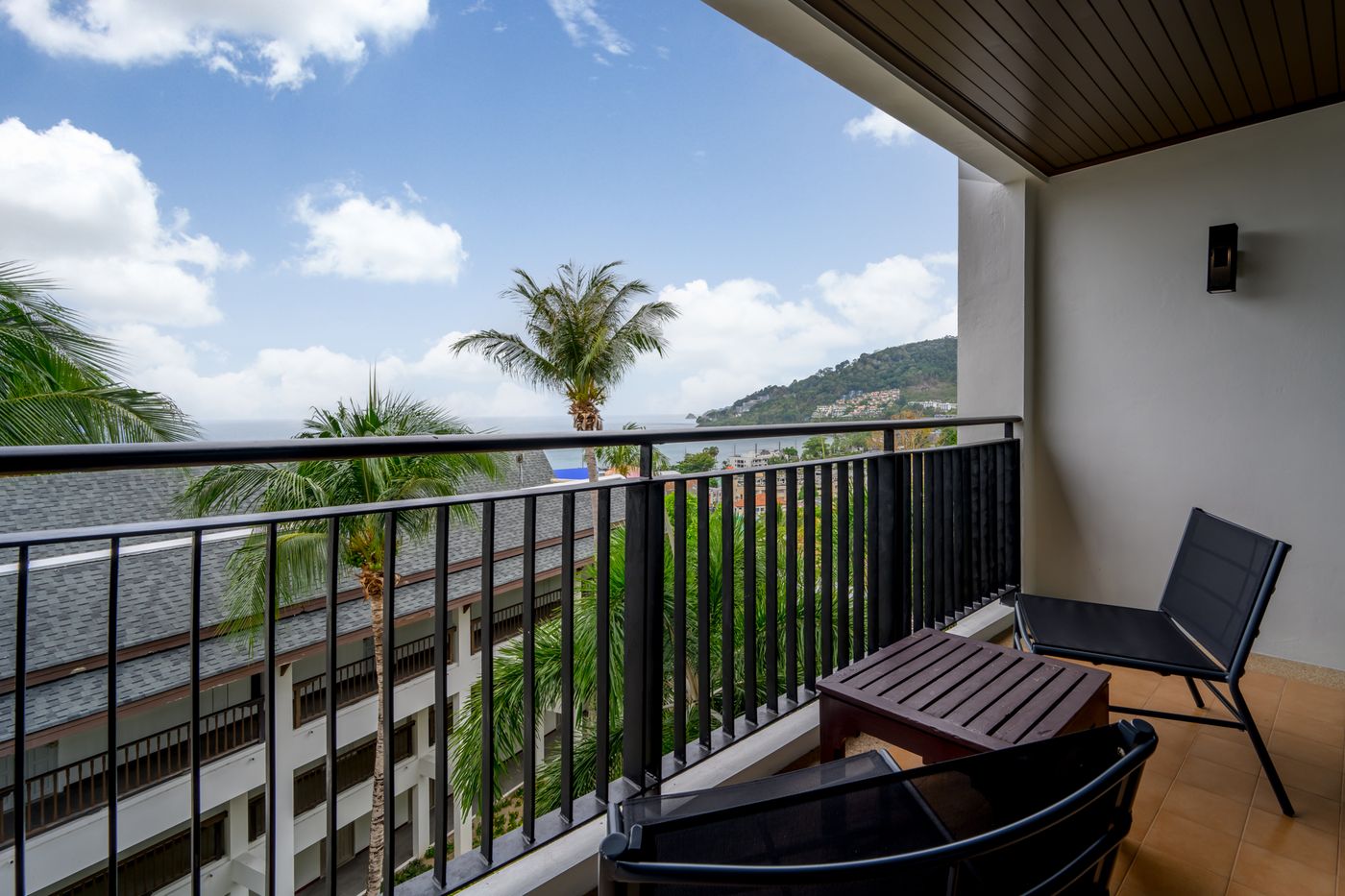 Centara-Blue-Marine-Resort-and-Spa-Phuket-Room-58