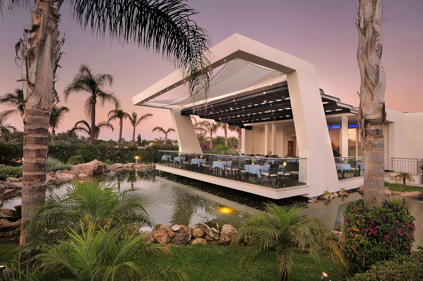 Olympic-Lagoon-Resort-Restaurant-21