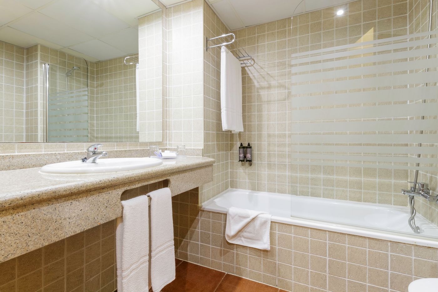 Best-Alcazar-Room-34