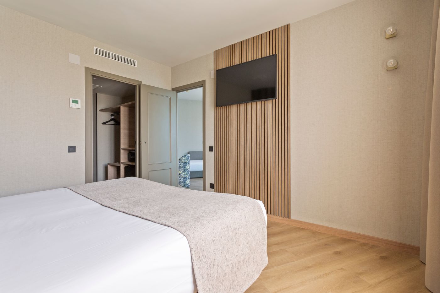 Acta-Piramides-Room-26