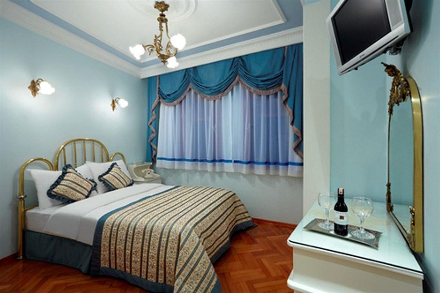 Valide Sultan Konagi-Turkey-ISTANBUL-Room-9